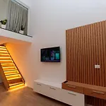 Hakuna Matata & Villa Vlorë
