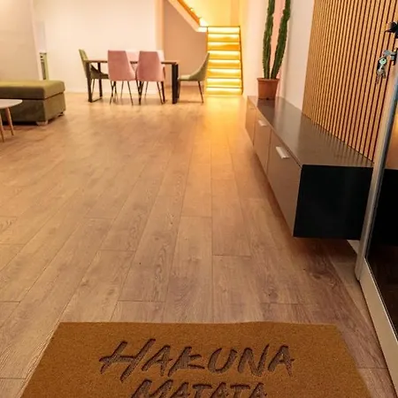 Hakuna Matata & Вилла