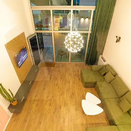 Вилла Hakuna Matata & Влёра