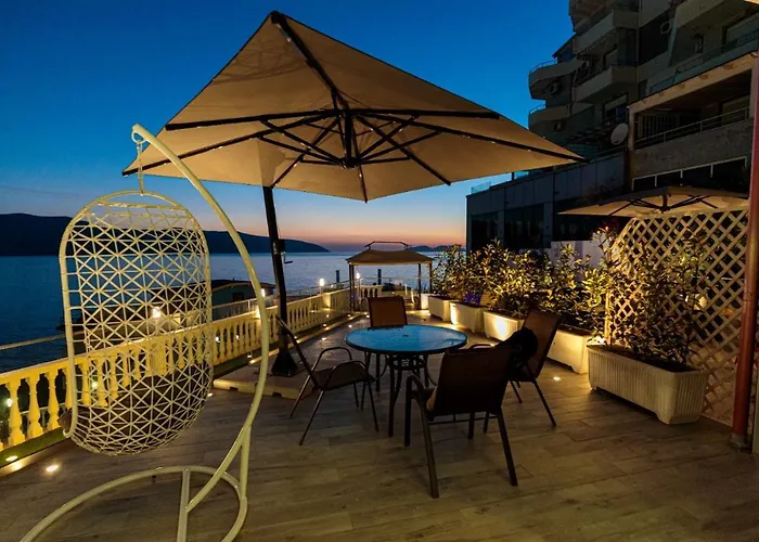 Hakuna Matata & Villa *