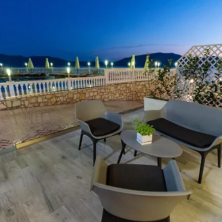 Hakuna Matata & Villa Vlorë