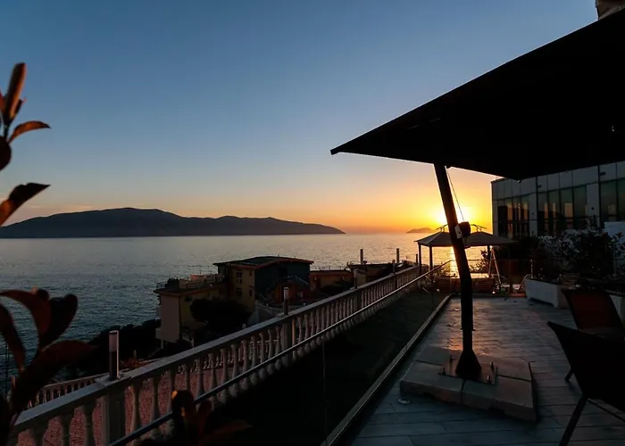 Hakuna Matata & * Vlorë